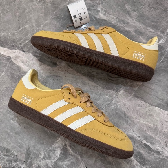 Adidas Samba Yellow Sneakers - Picture 2 of 9